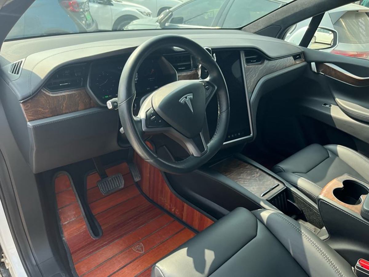 特斯拉 Model X  2019款 長續(xù)航版圖片