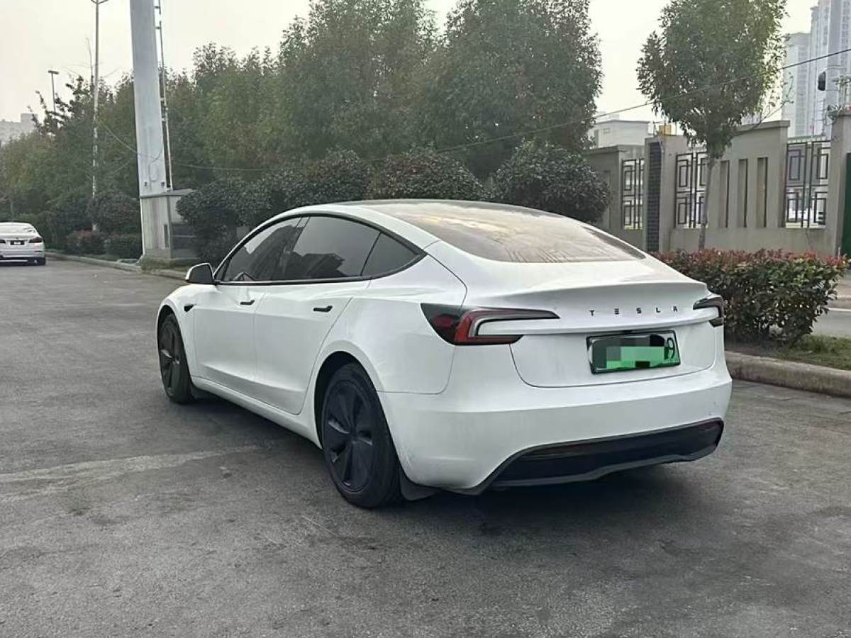 特斯拉 Model 3  2023款 后輪驅(qū)動版圖片