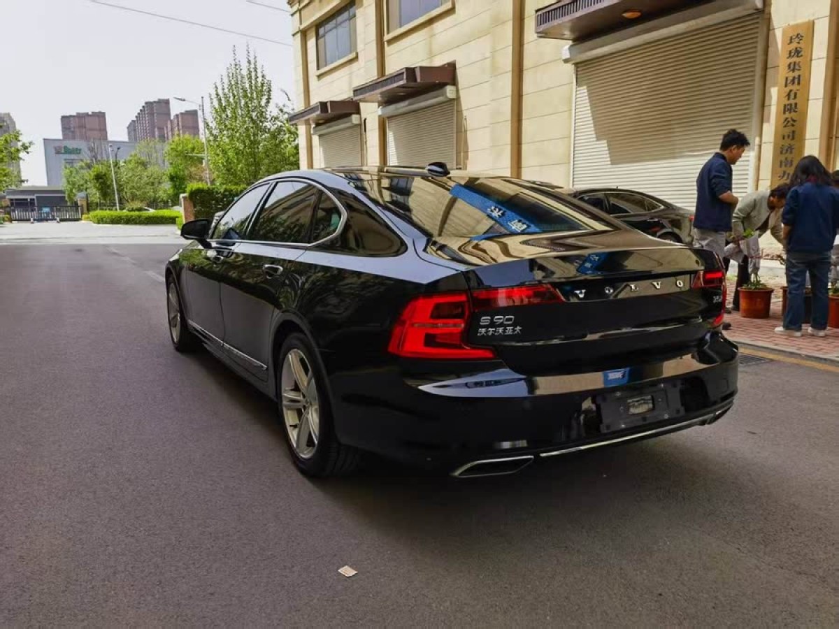 沃爾沃 S90  2020款 改款 T5 智逸豪華版圖片