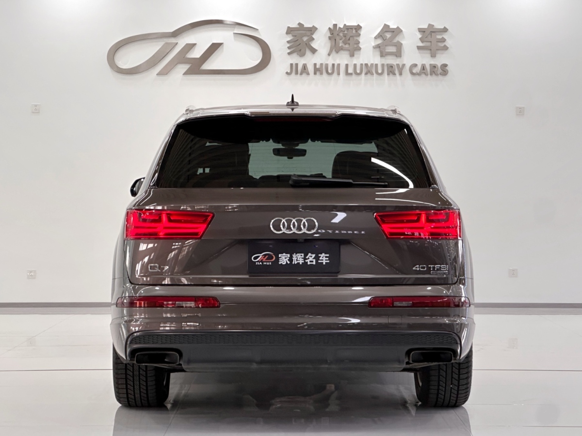 2016年1月奧迪 奧迪Q7  2016款 40 TFSI S line運(yùn)動(dòng)型