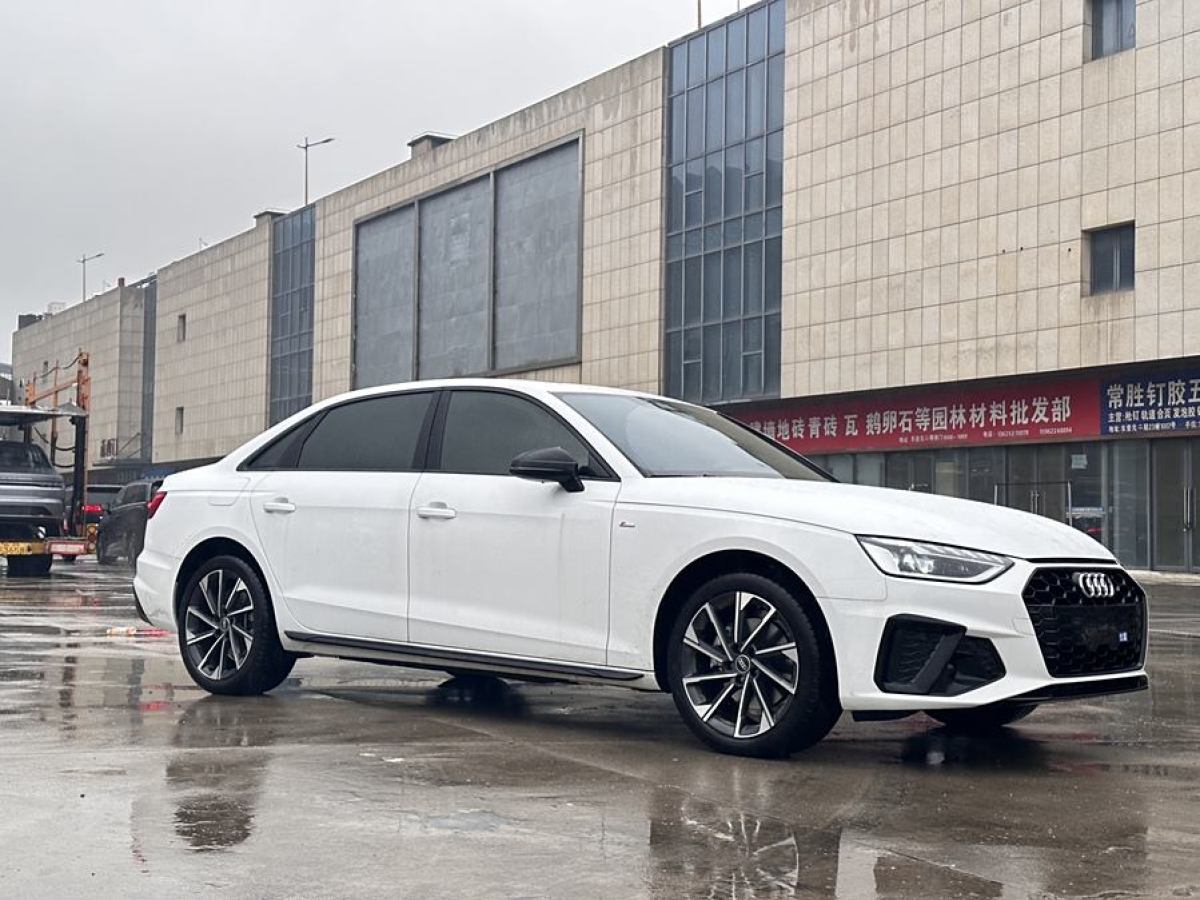 2023年9月奧迪 奧迪A4L  2023款 40 TFSI 豪華動感型