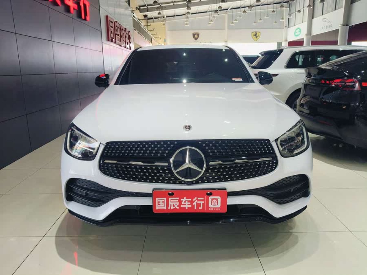 奔馳 奔馳GLC  2022款 改款 GLC 260 4MATIC 轎跑SUV圖片