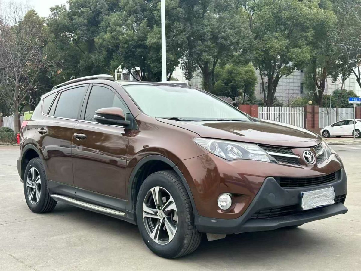 豐田 RAV4榮放  2016款 2.0L CVT四驅(qū)新銳版圖片