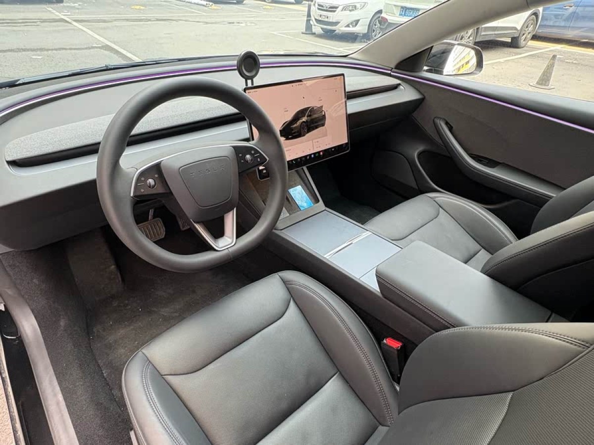 特斯拉 Model 3  2023款 煥新版 后輪驅(qū)動(dòng)圖片