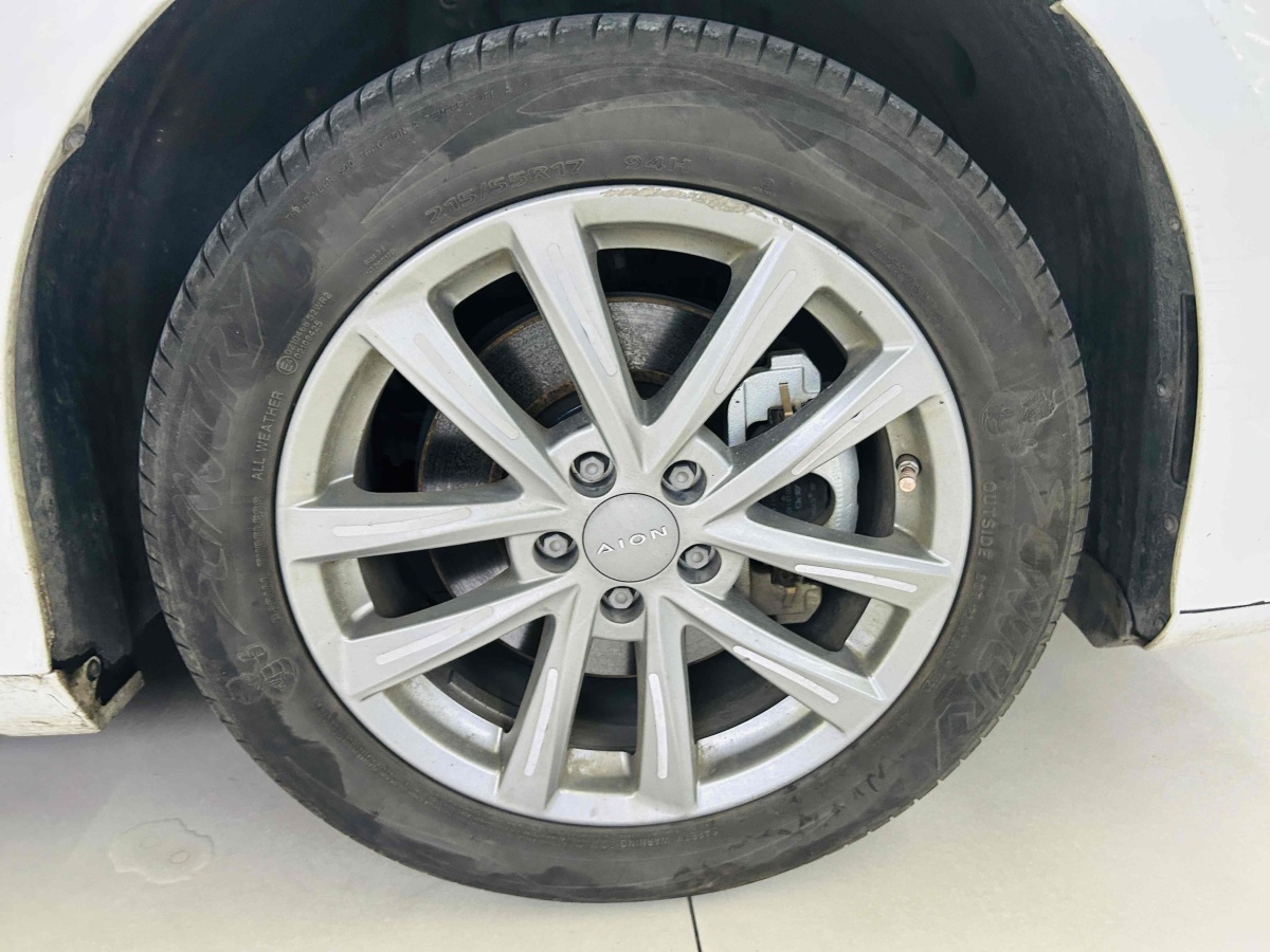 埃安 AION S  2023款 炫 580 55.2kWh 磷酸鐵鋰圖片