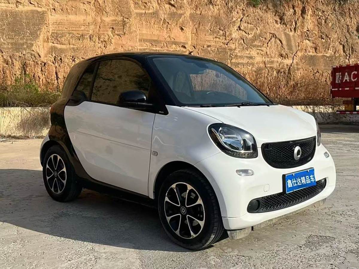 smart fortwo  2015款 1.0L 52千瓦硬頂激情版圖片