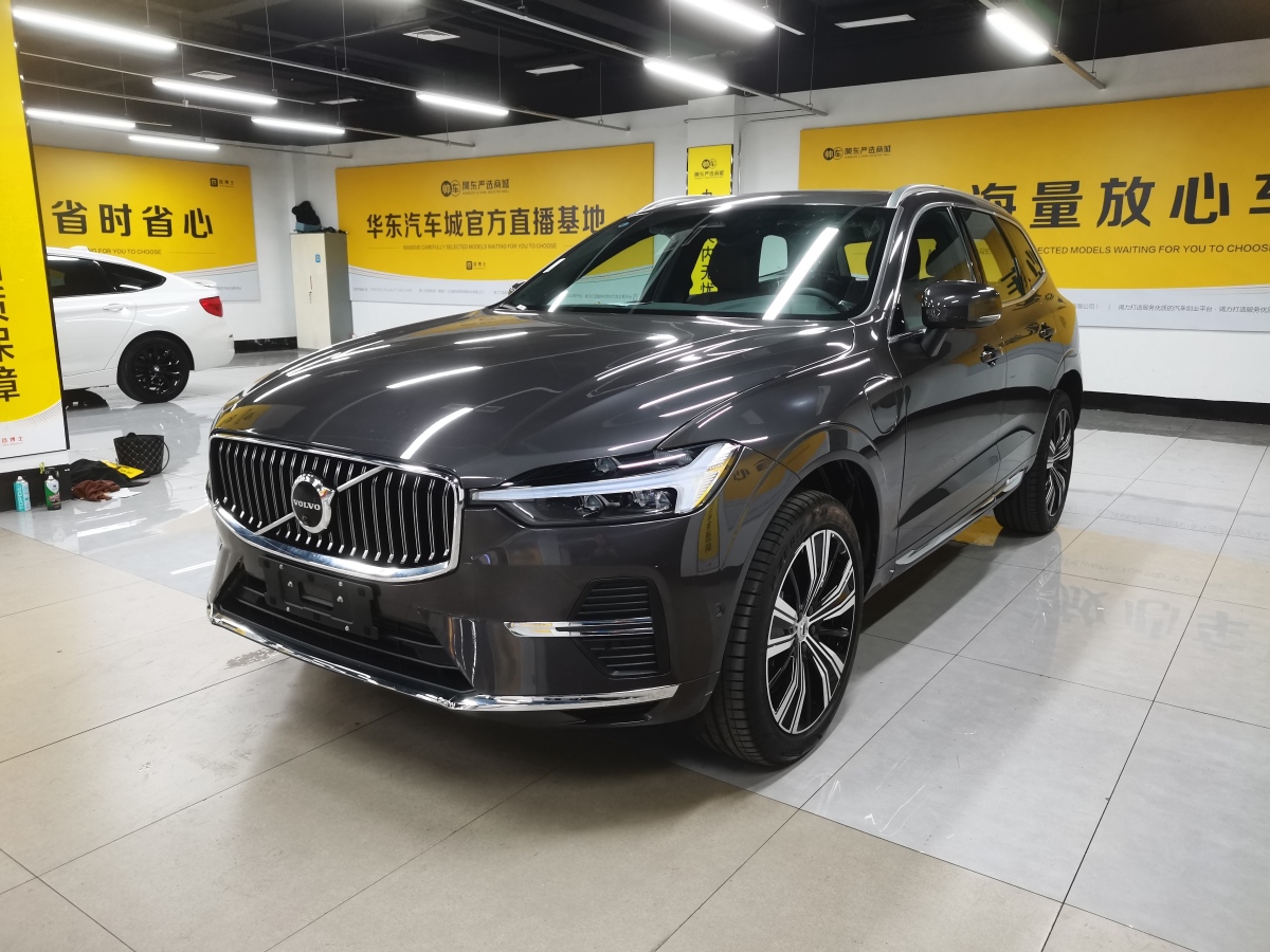 2024年4月沃尔沃 XC60新能源  2023款 T8 插电混动 长续航四驱智远豪华乐享版