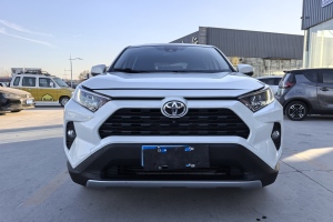 RAV4 豐田 榮放 2.0L CVT兩驅(qū)風(fēng)尚版