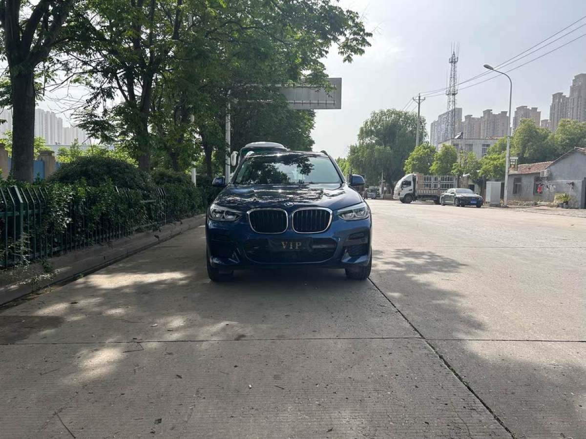 寶馬 寶馬X3  2021款 改款 xDrive30i 領(lǐng)先型 M運(yùn)動(dòng)套裝圖片