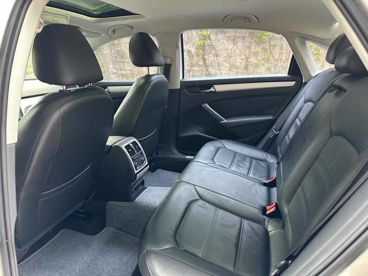 大眾 帕薩特  2014款 1.8TSI DSG尊榮導(dǎo)航版圖片
