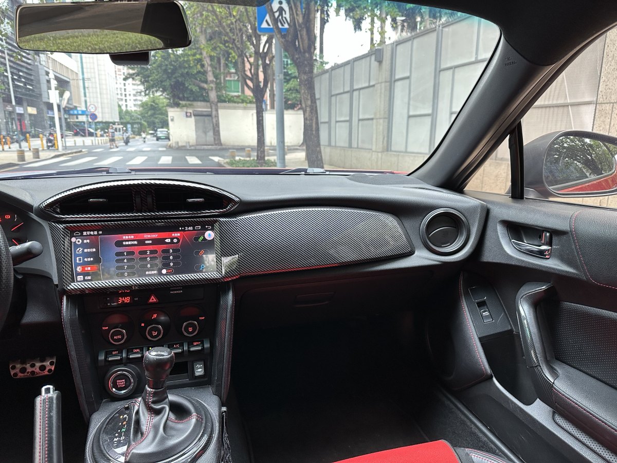 丰田 86  2013款 2.0L 自动豪华型图片