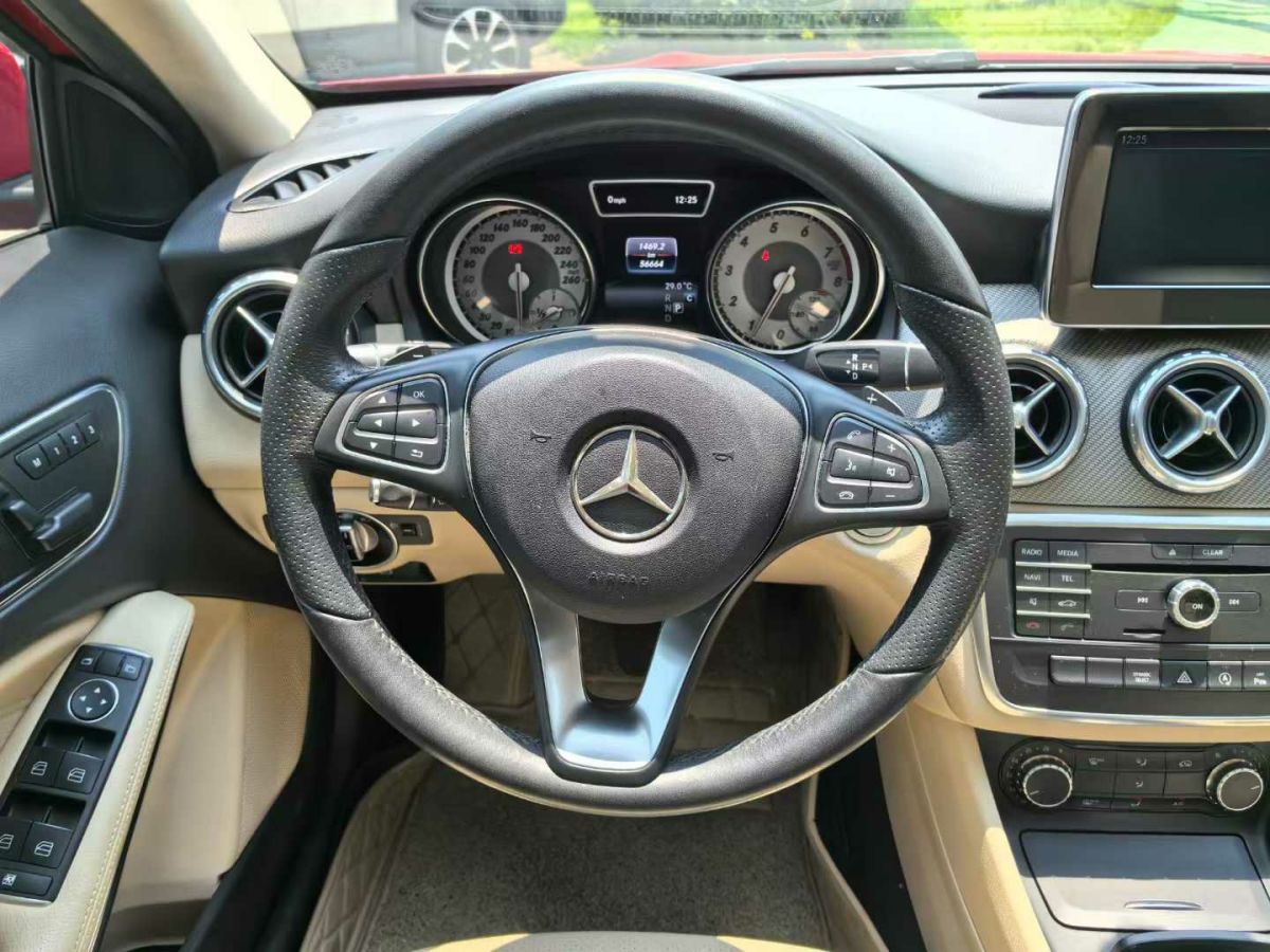 奔馳 奔馳GLA AMG  2017款 AMG GLA 45 4MATIC圖片