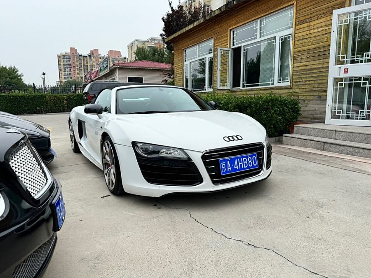 奧迪 奧迪R8  2011款 Spyder 5.2 FSI quattro圖片