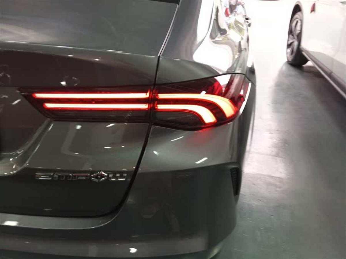 廣汽傳祺 影豹  2021款 270T 影豹J15版圖片