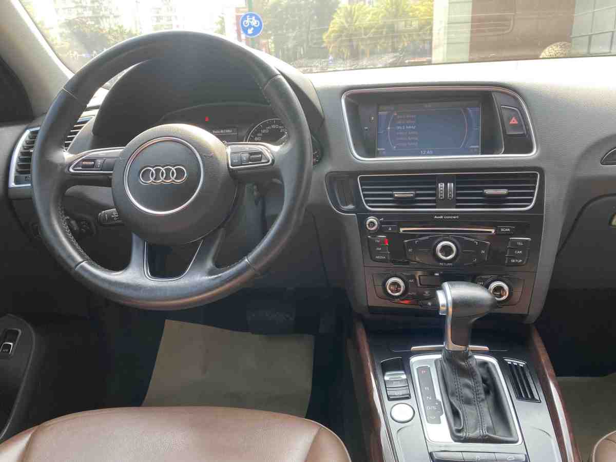 奧迪 奧迪Q5  2016款 40 TFSI 技術(shù)型圖片