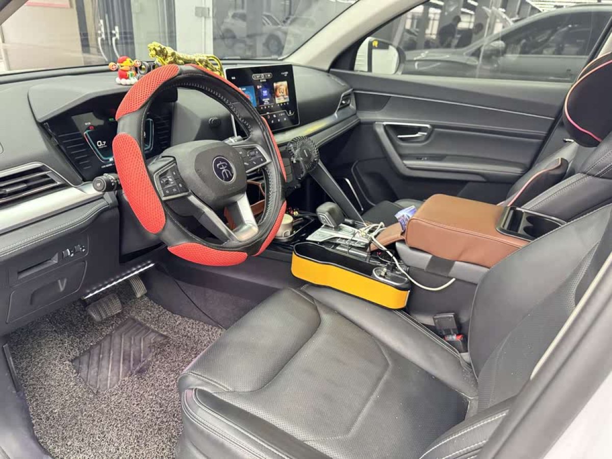 比亞迪 宋Pro  2019款 1.5T 自動(dòng)尊貴型圖片