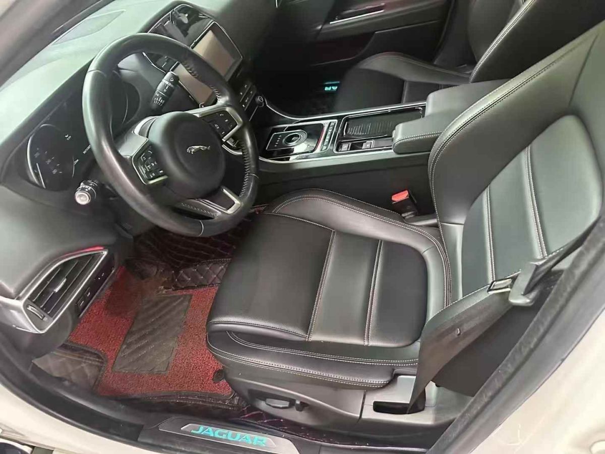 捷豹 XE  2019款 2.0T 300PS 四驅(qū)Landmark Edition圖片