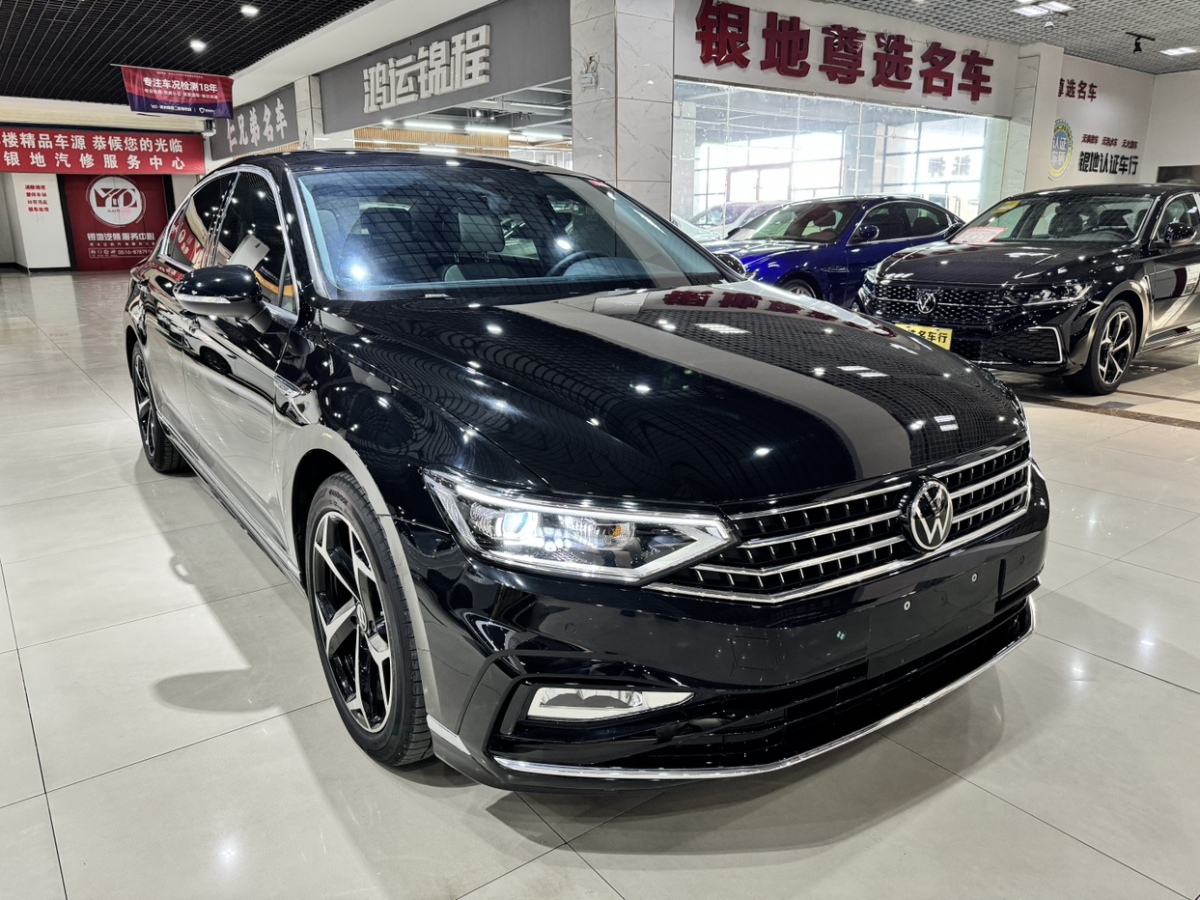 大眾 邁騰  2023款 200萬輛紀(jì)念版 330TSI DSG豪華型圖片