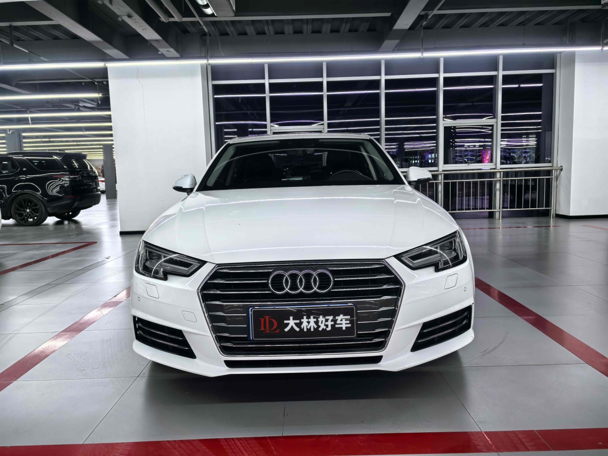 奧迪 奧迪A4L  2018款 30周年年型 40 TFSI 進(jìn)取型圖片