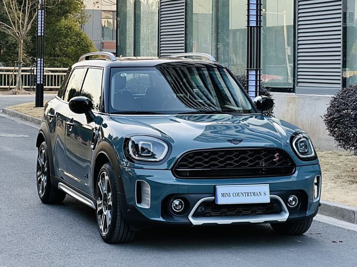 MINI COUNTRYMAN  2023款 改款 2.0T COOPER S ALL4 鑒賞家圖片