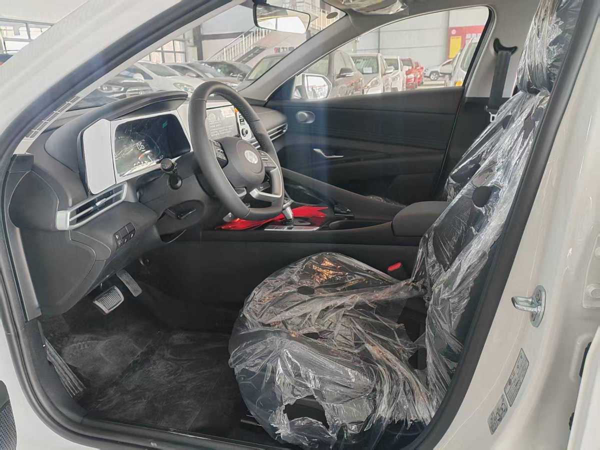現(xiàn)代 伊蘭特  2023款 1.5L CVT GLX精英版圖片