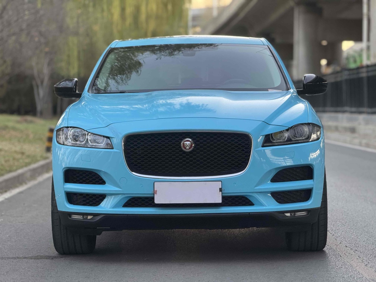 捷豹 F-PACE  2018款 2.0T 四驅(qū)都市尊享版圖片