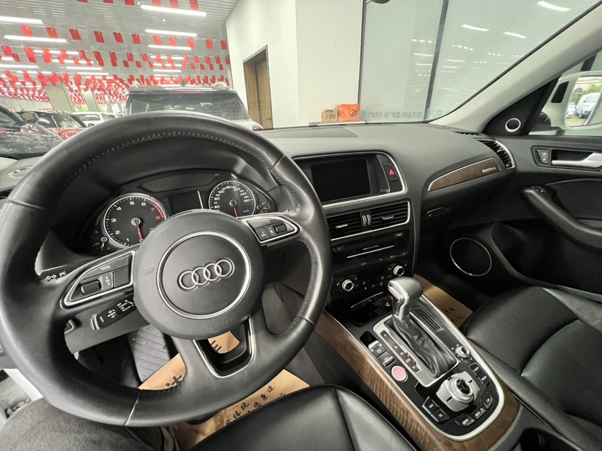 2015年09月奧迪 奧迪Q5  2015款 40 TFSI 舒適型