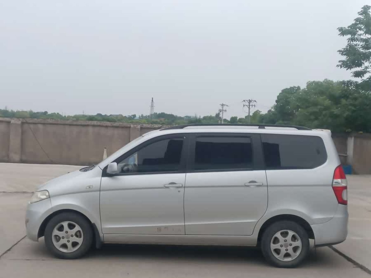 五菱 五菱宏光  2013款 1.5L 舒適型圖片