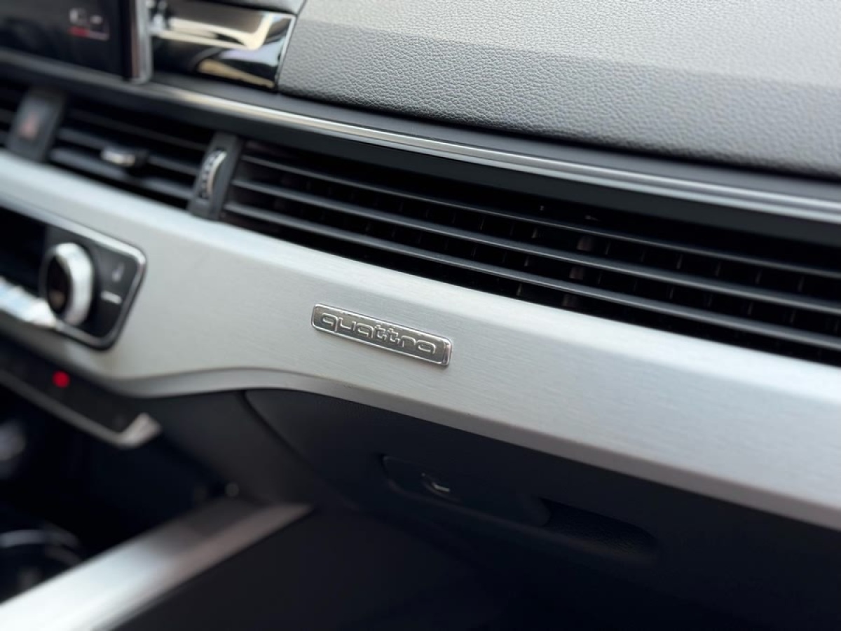 奧迪 奧迪A5  2023款 Sportback 40 TFSI quattro 豪華動(dòng)感型圖片