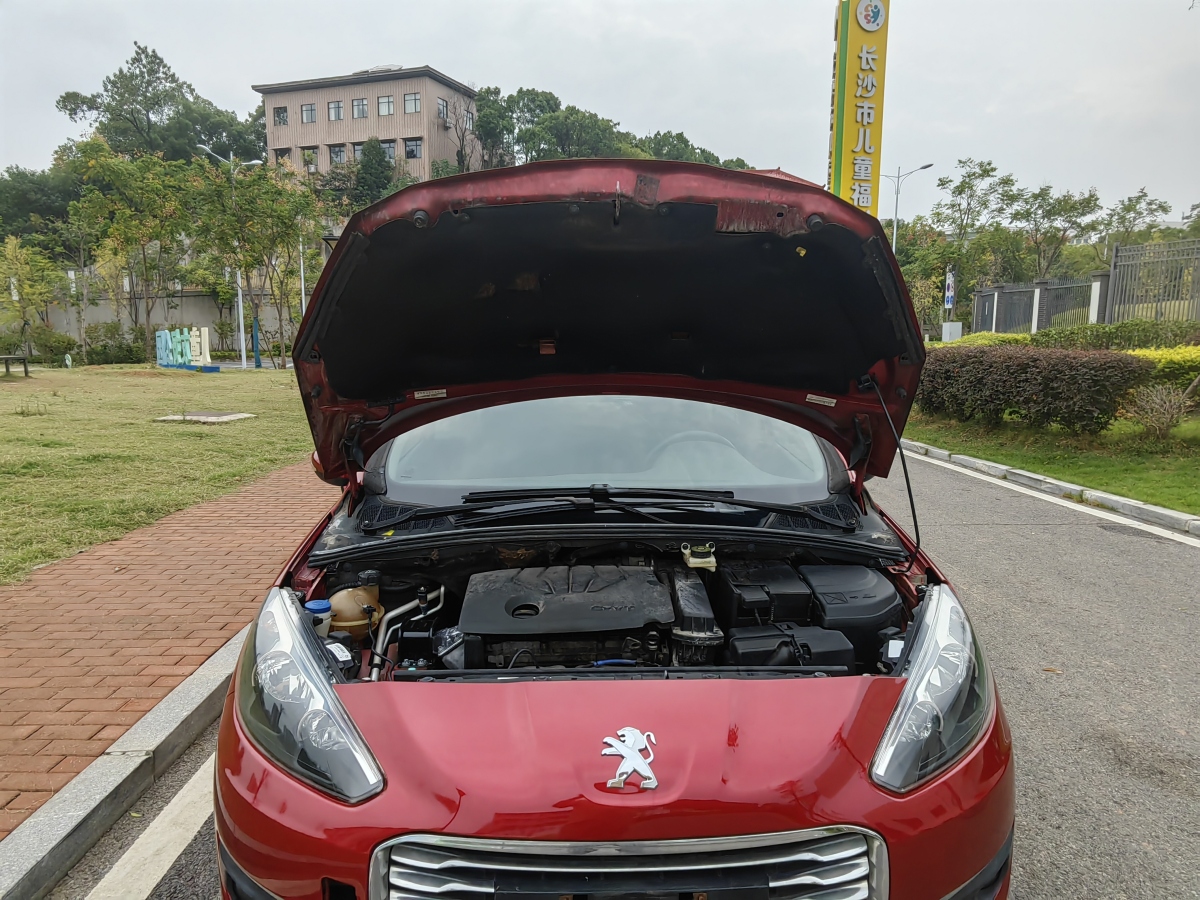 標(biāo)致 308  2014款 樂享版 經(jīng)典 1.6L 自動(dòng)優(yōu)尚型圖片