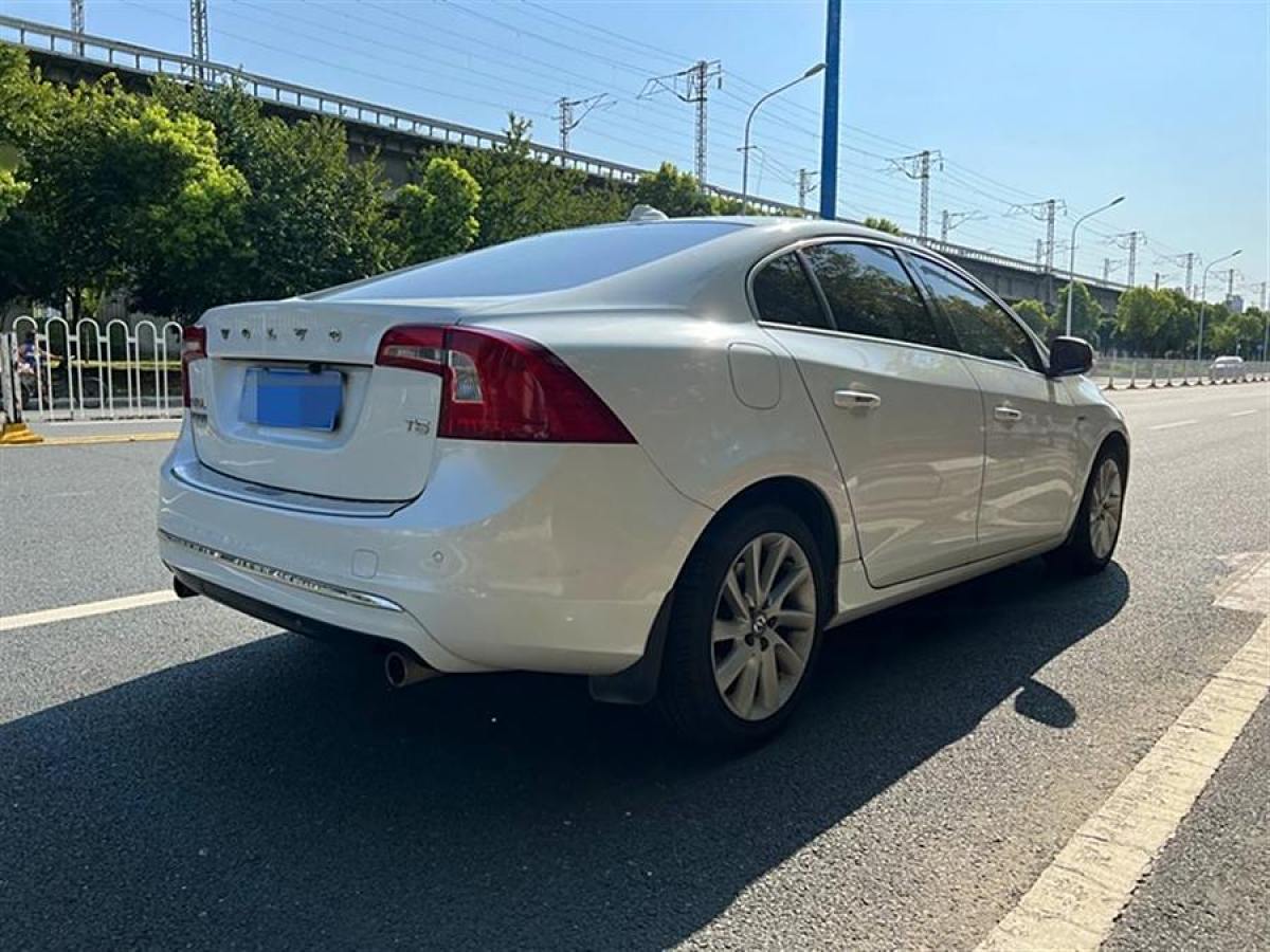 沃爾沃 S60  2015款 L 2.0T 智遠版圖片