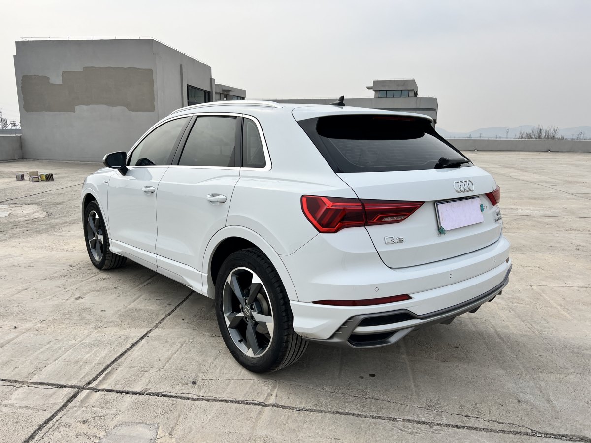 奧迪 奧迪Q3  2024款 35 TFSI 時(shí)尚動(dòng)感型圖片