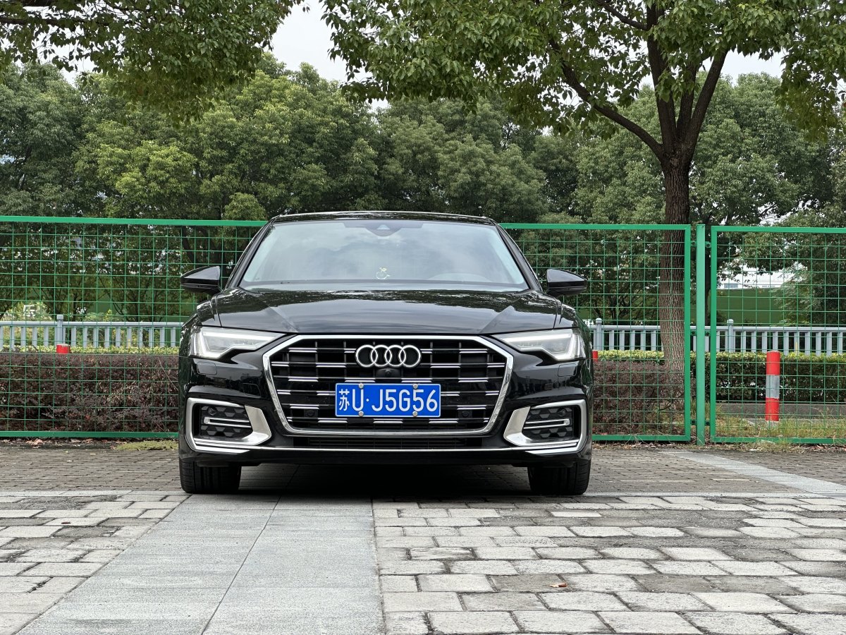 奧迪 奧迪A6L  2023款 改款 45 TFSI 臻選動(dòng)感型圖片