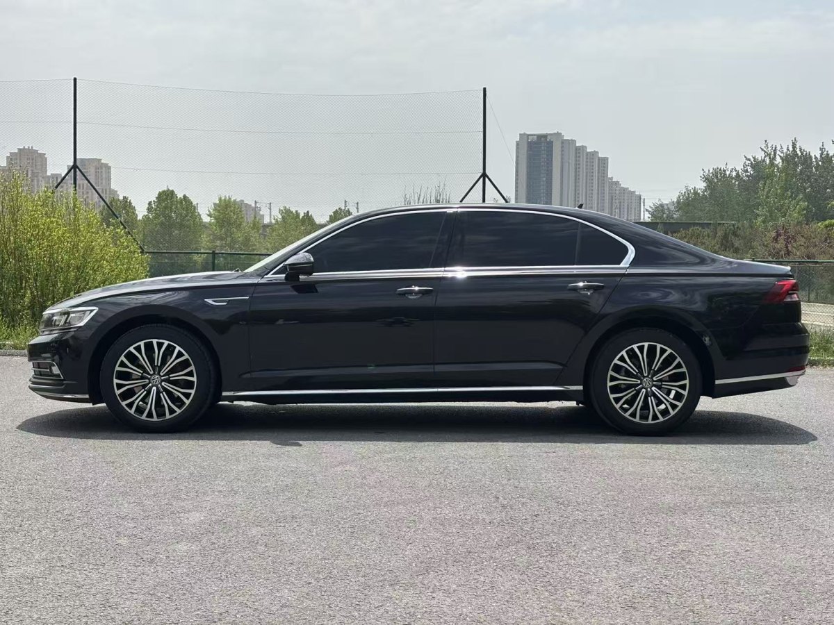 2018年7月大眾 輝昂  2018款 改款 380TSI 兩驅旗艦版