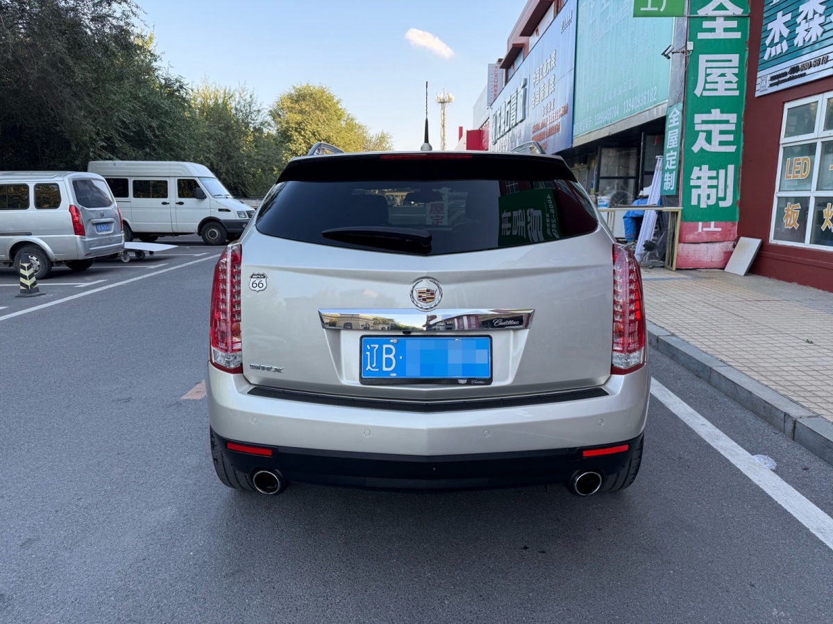 凱迪拉克 SRX  2014款 3.0L 領(lǐng)先型圖片