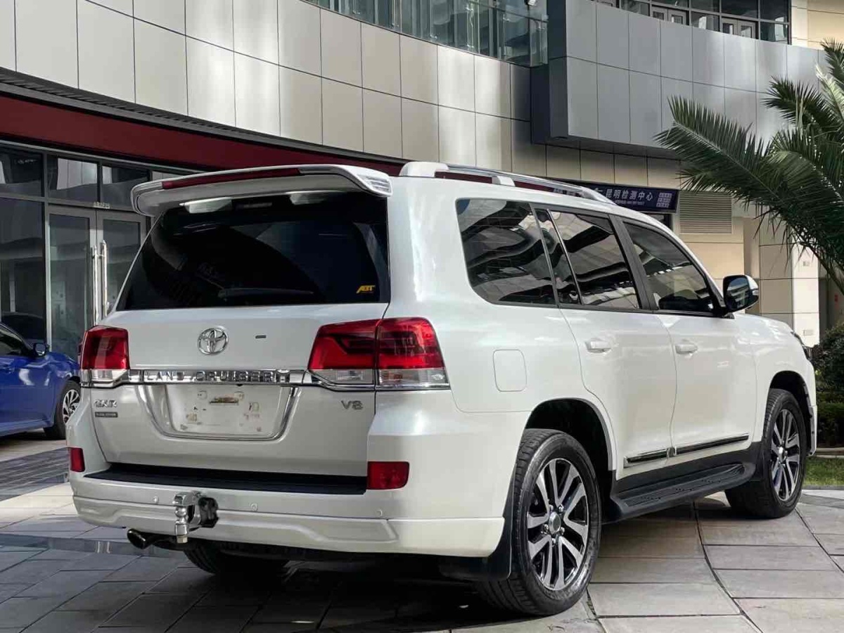 豐田 蘭德酷路澤  2015款 4.6L V8 中東限量版圖片