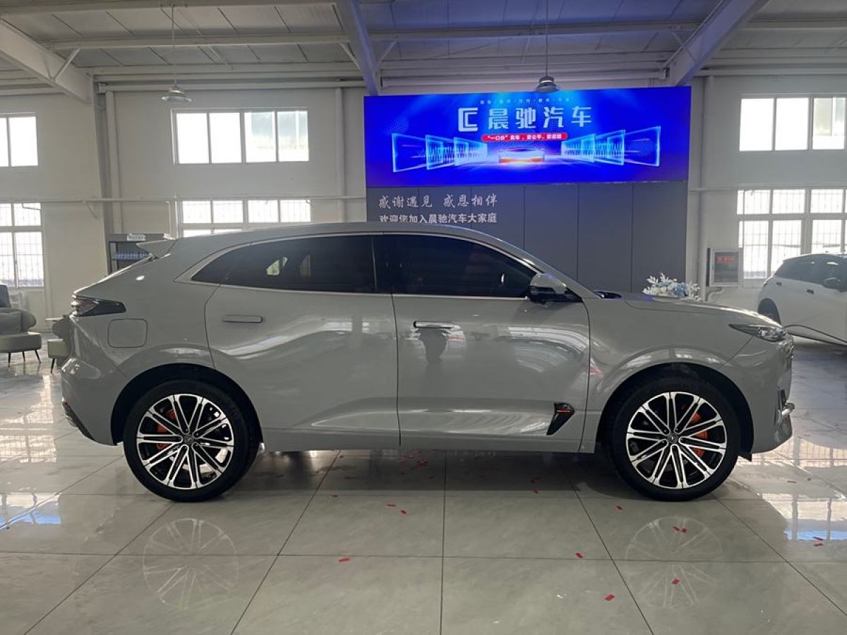 長(zhǎng)安 長(zhǎng)安UNI-K新能源  2022款 藍(lán)鯨iDD 130km 1.5T 尊貴型圖片