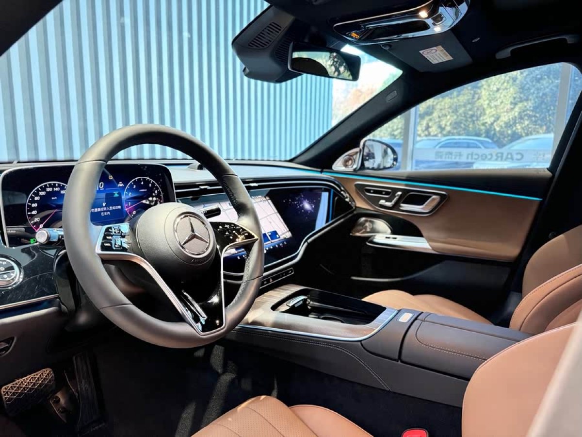 奔馳 奔馳E級(jí)  2025款 改款 E 300 L 豪華型圖片