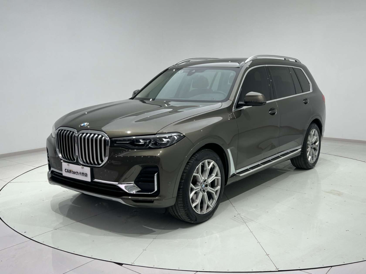 寶馬 寶馬X7  2022款 xDrive40i 領(lǐng)先型豪華套裝圖片