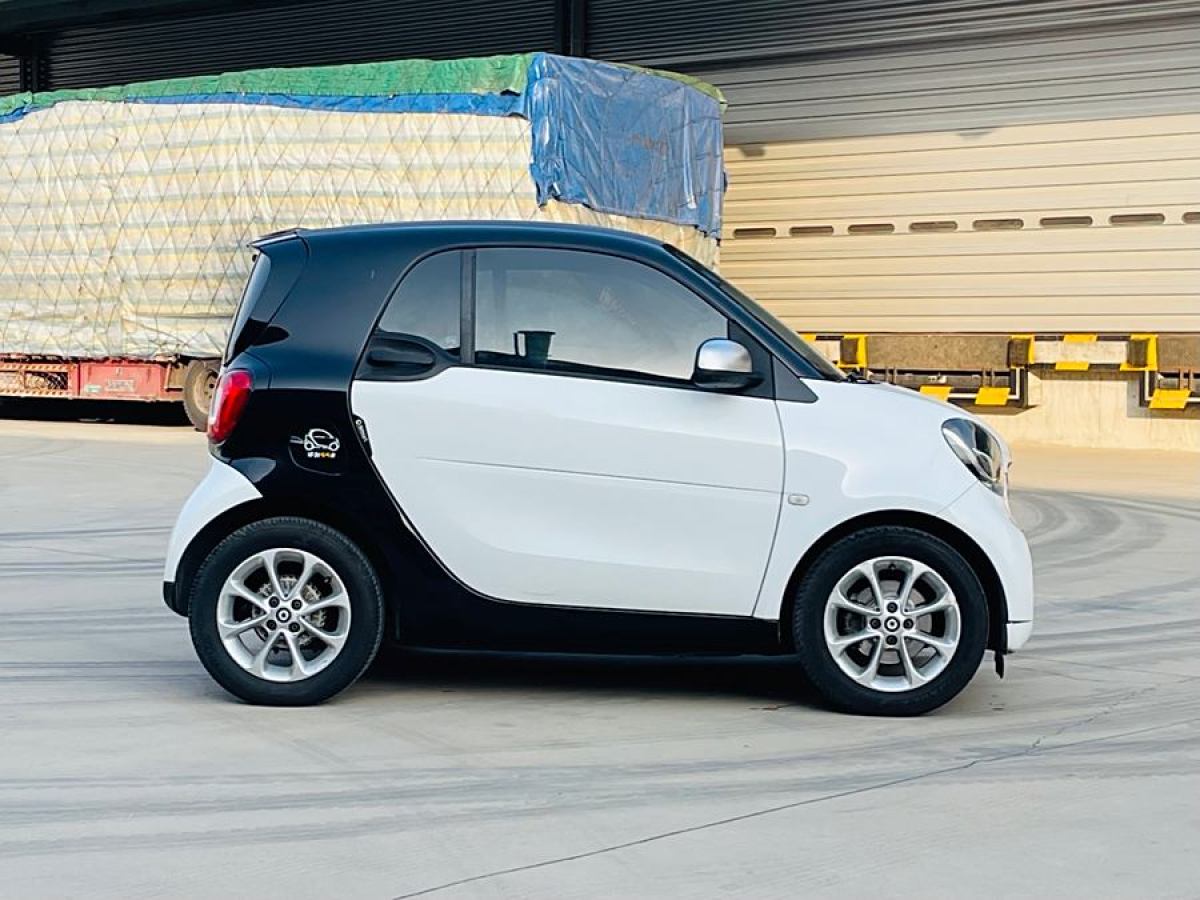 smart fortwo  2015款 1.0L 52千瓦硬頂靈動版圖片