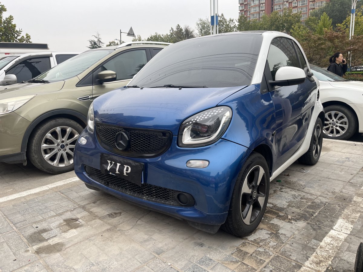 2018年7月smart fortwo  2015款 1.0L 52千瓦硬頂靈動版