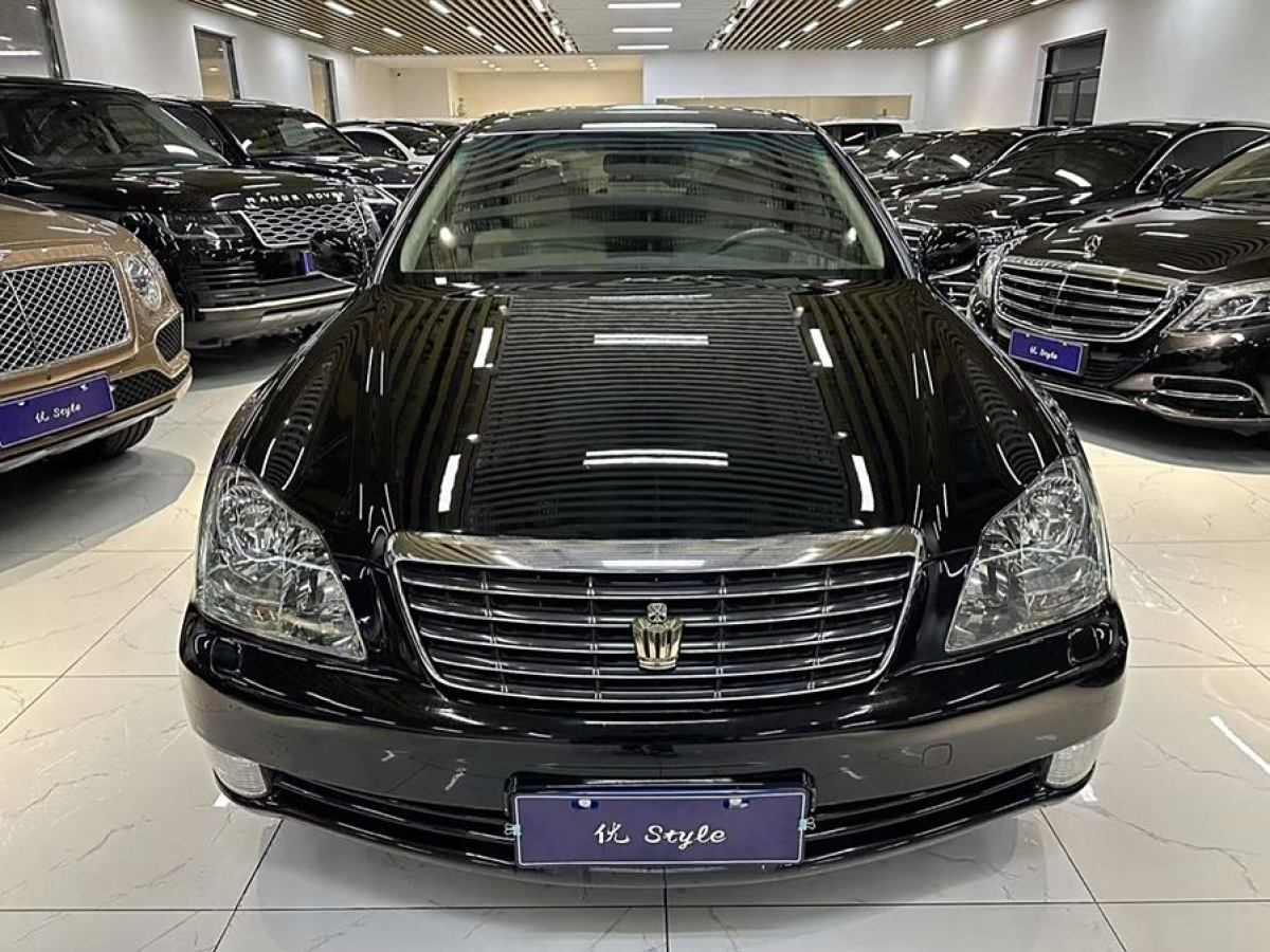 豐田 皇冠  2007款 2.5L Royal 導(dǎo)航版圖片