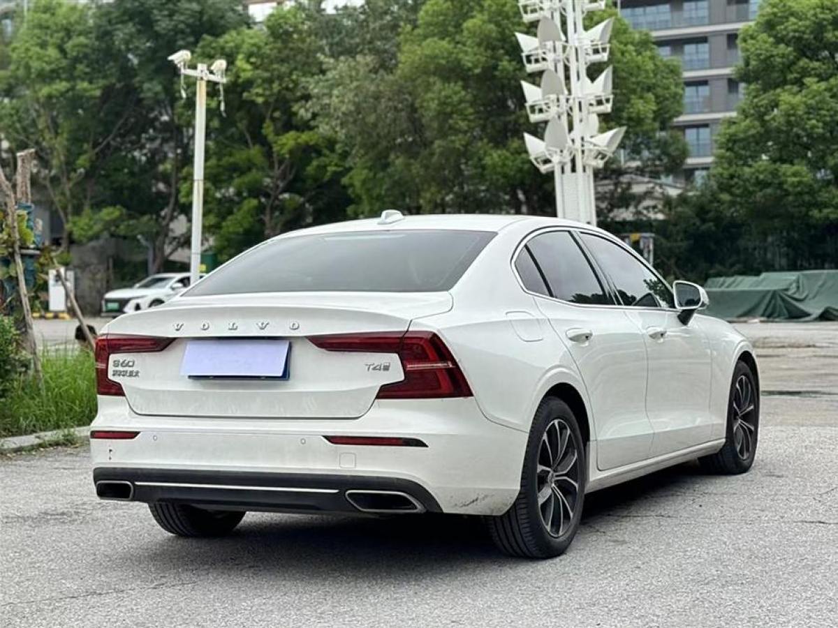 沃爾沃 S60L  2020款 T4 智逸豪華版圖片