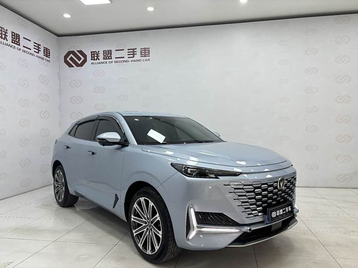 長安 長安UNI-K  2021款 2.0T 全輪驅(qū)動尊貴型圖片