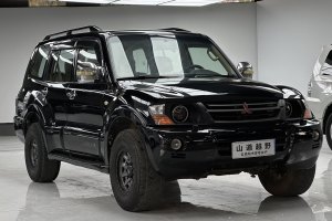 帕杰羅 三菱 3.0L MT GL