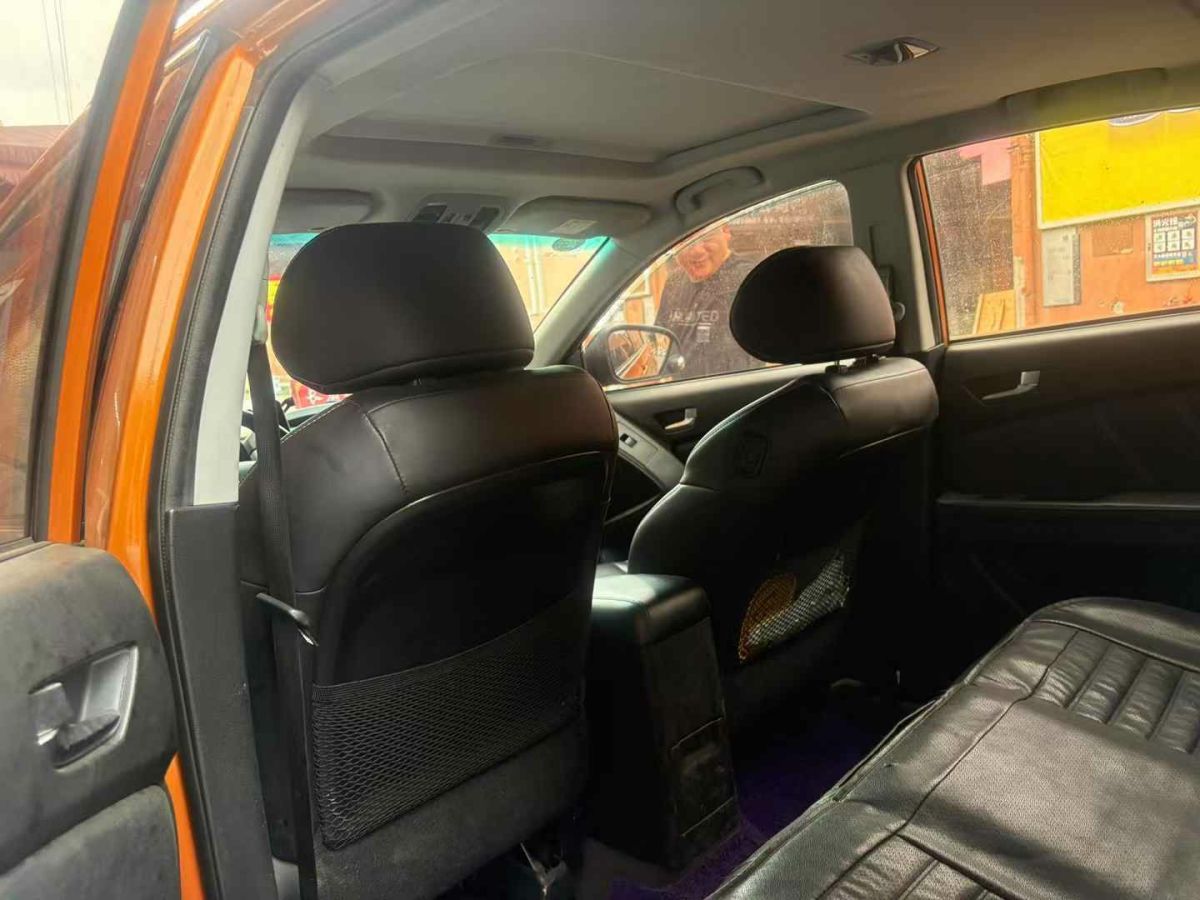 納智捷 優(yōu)6 SUV  2016款 1.8T 智尊型圖片