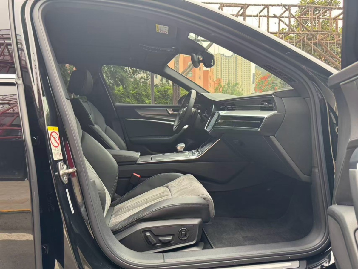 奧迪 奧迪A6L  2020款 40 TFSI 豪華動感型圖片