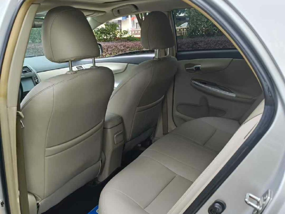 豐田 卡羅拉  2013款 特裝版 1.6L 自動炫酷型GL圖片