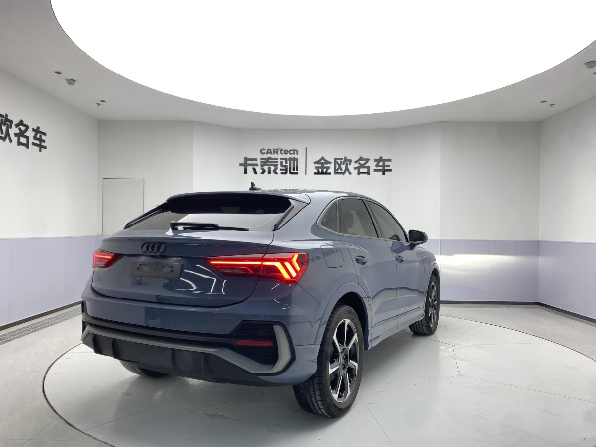 奧迪 奧迪Q3  2022款 40 TFSI RS套件燃速型圖片