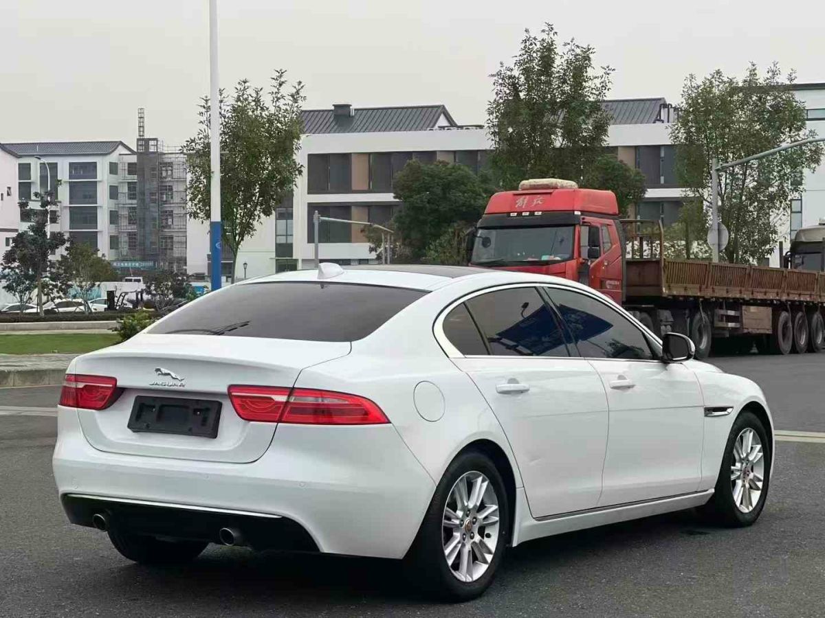 2019年1月捷豹 XE  2019款 2.0T 300PS 四驅(qū)Landmark Edition